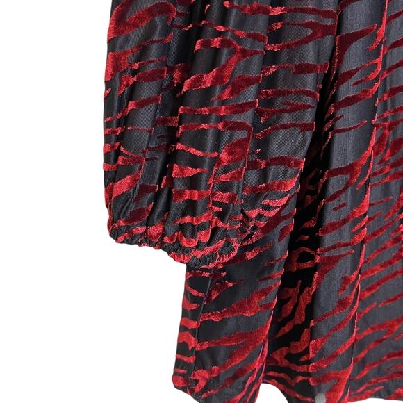 Calessa Tunic Top 1X Red Black Burnout Velvet Zebra Animal Print Holiday Party - Picture 4 of 8